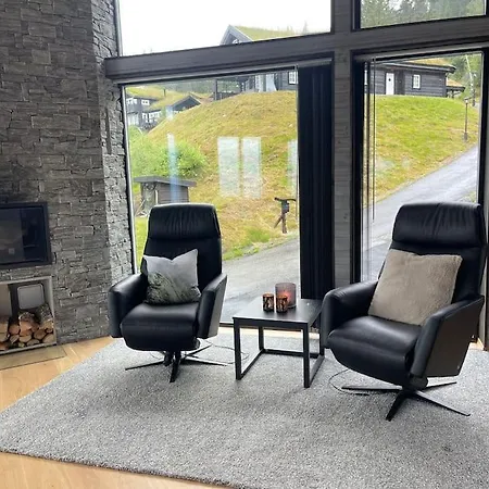 Voss Fjellvilla, Voss Skulestadmo